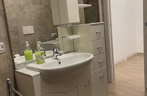 Marina di San Nicola Wohnung | Ground floor in residence with pool very central