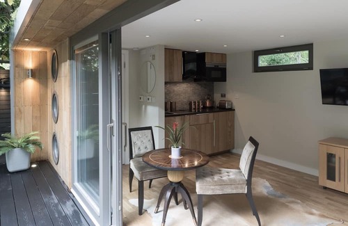 Hillrise Kabine | Stunning Highgate / Crouch End Garden Annexe