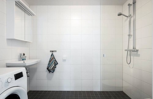Solna Wohnung | Mysigt Lägenheten Nära Stan