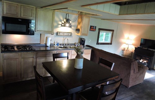 Malaga Kabine | Peace of Mind Cabin at Sparkman Lake