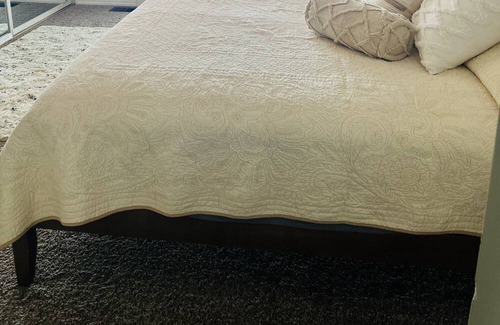 Oroville East Haus | Peaceful 2 Bedroom Home with a Breathtaking View