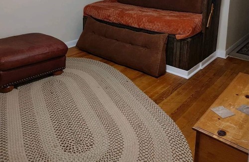 Adin Haus | Cozy up at Serenity with its picturesque views, where the West still lives.