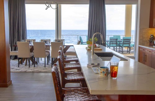 Bouvet Island Haus | Stunning 3 bdrm oceanfront home w/ Infinity Pool in exclusive Lighthouse Estates