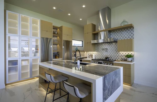 Hurricane Haus | Live Luxurious at Zion's Desert