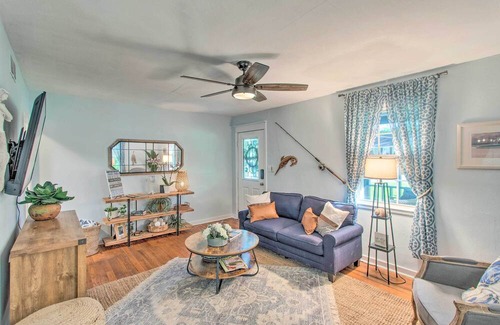 Saint Simons Heights Hütte | St Simons Cottage w/ Grill ~ 2 Mi to Beach!