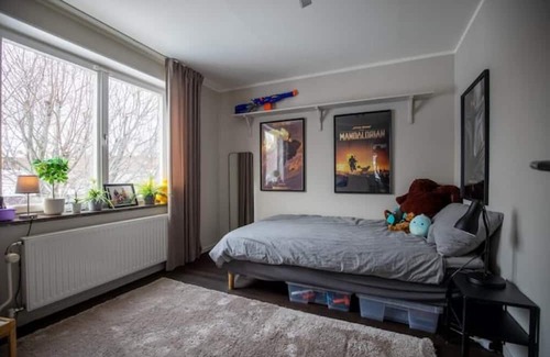 Kyrkviken Haus | Charming, spacious townhouse 10-15 mins from city