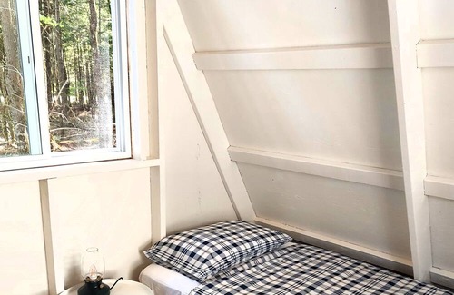 Mariaville Kabine | Glamping Downeast - Acadia 4 - Tiny House A frame secluded deep in the woods