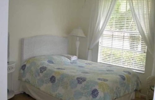 Gifford Wohnung | 3 Bedroom 738008 by Houzlet