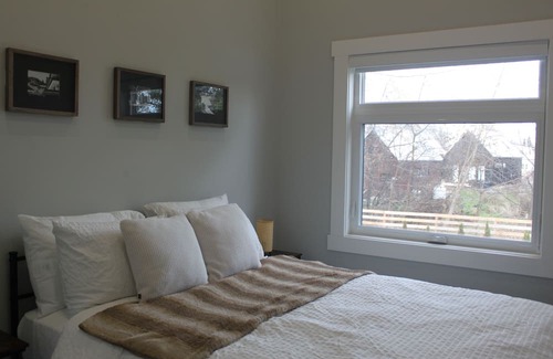 Consecon Haus | New, open concept home w/hot tub in PEC