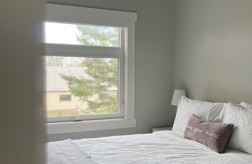 Consecon Haus | New, open concept home w/hot tub in PEC