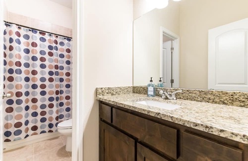 Cedar Crest Haus | Private Home with Pool - 10 Min. to Downtown!