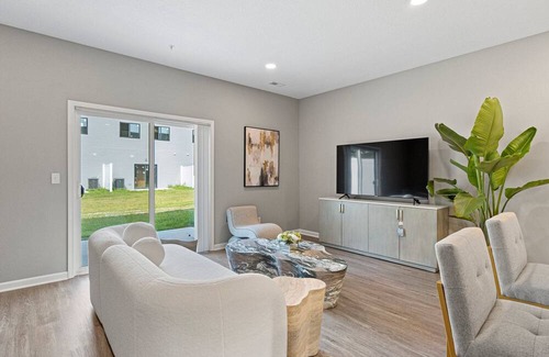 Laotto Eigentumswohnung | Modern Comforts: 3BR Townhouse #14