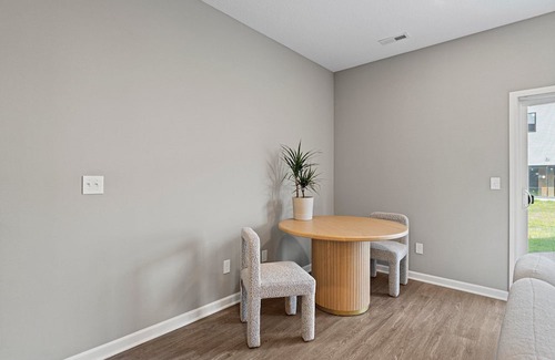 Laotto Eigentumswohnung | Modern Comforts: 3BR Townhouse #14