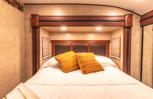 Fort Walton Beach - Destin Haus | Bay View, Fur Babies Welcome, Enclosed 8' privacy fence, minutes to the Beach