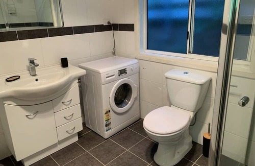 Yass Wohnung | Very Comfortable Granny Flat - breakfast included