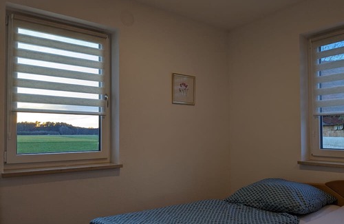 Bechhofen Wohnung | Holiday Apartment "Seenlandliebe - Wiesethblick" with Shared Garden