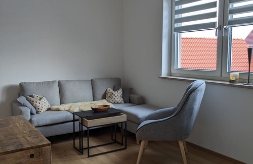 Bechhofen Wohnung | Holiday Apartment "Seenlandliebe - Sonnenschein" with Balcony & Shared Garden