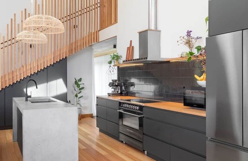 Trevallyn Haus | Haven in the Heights Luxe Design and Sprawling Views