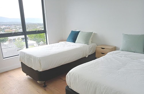 Blackbutt Haus | Modern Three Bedroom Townhouse at Shellharbour
