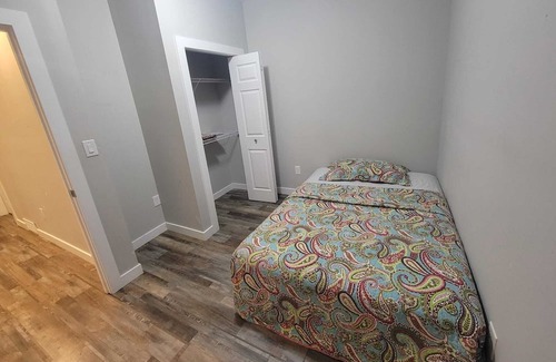 Southeast Calgary Haus | A tranquil 2-bedroom basement in SE Calgary