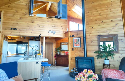 Pukehina Haus | Water's Edge Retreat Internal name: 694 Pukehina Parade