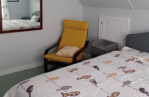 Honesdale Haus | Grove Cottage, a Cozy Cape Cod, 3/4 mi to Honesdale. Cat-friendly. BBQ. Parking.
