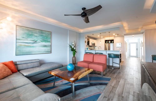 Merritt Island Wohnung | Luxury Condo with Pool and Gym at Cape Crossing