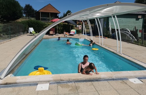 Serandon Skihütte | Chalet au Calme, 5 Minutes des Gorges de la Dordogne, Randonnée, Pêche, Piscine