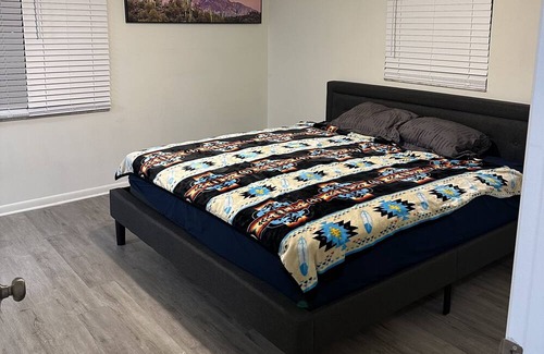 East County Civic Group Haus | Cozy Private home on a large wooded lot!