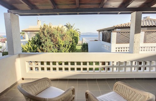 Plepi Wohnung | Beachside fully equipped flat with seaview