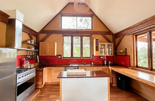 Beechworth Haus | Rustic Retreat - A Cyclist's Paradise!