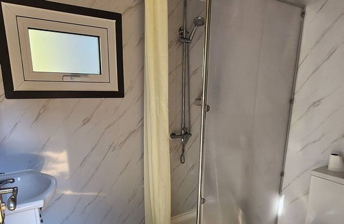 Bright Kabine | Welcome to The Banya Place – an experience like no other.