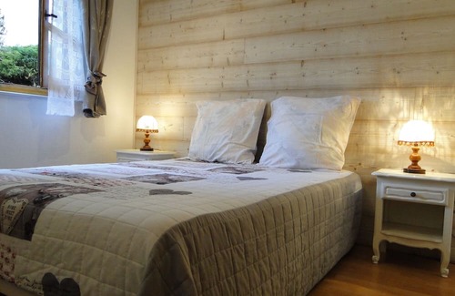 Foncine-le-Haut Wohnung | Gîte 1804 montagnes du jura avec spa et sauna 3*