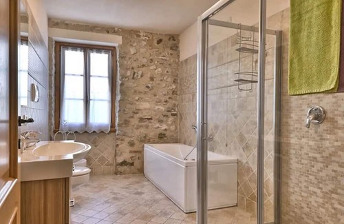 Oldesio Wohnung | Apartment 'Il Grano' with Lake View, Private Terrace and Wi-Fi