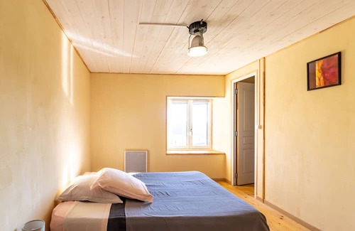 Savignac-Ledrier Wohnung | Apartment 'Le Gîte De La Ferme Du Château' with Private Terrace, Shared Garden and Wi-Fi