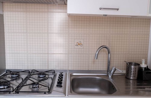 Falerna Wohnung | Holiday Apartment "Trilocale 37 Residence La Giungla" with Sea View, Shared Pool & Wi-Fi