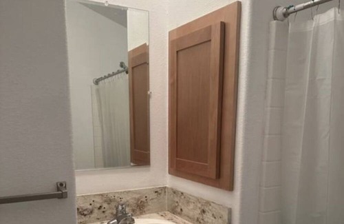 Redwood Hütte | Cozy cottage in country setting.