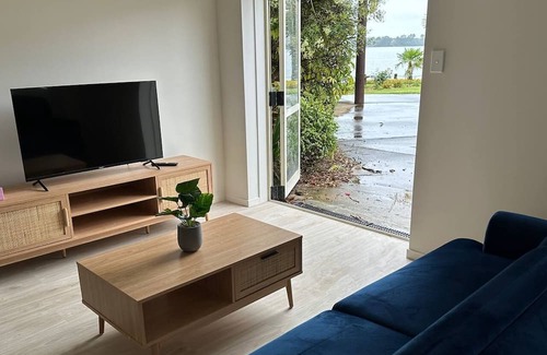 Tauranga South Haus | Discover our newly renovated bay-view studio!