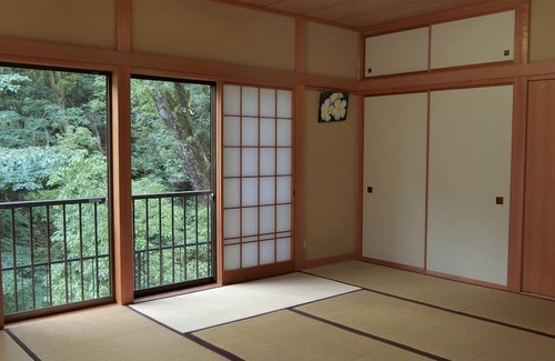 Ajiro Haus | The living room can be used as a music studio / Atami Shizuoka