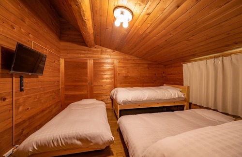 Nasu Haus | Log house with nature BBQ grill available Projector available Pets allowed 3 bedrooms Up to 3 parkin / Nasugun Tochigi