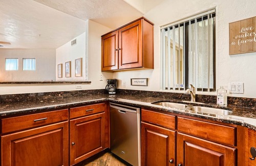 Catalina Foothills Estates Wohnung | Lovely 3BR/2BATH Rio Del Sol w/ Heated Pool & Spa