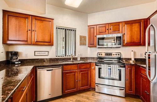 Catalina Foothills Estates Wohnung | Lovely 3BR/2BATH Rio Del Sol w/ Heated Pool & Spa