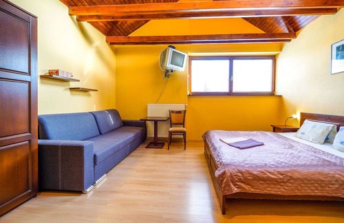 Pavcina Lehota Wohnung | Penzión Troika sa nachádza v dedinke Pavčina Lehota Ski rezort Jasna