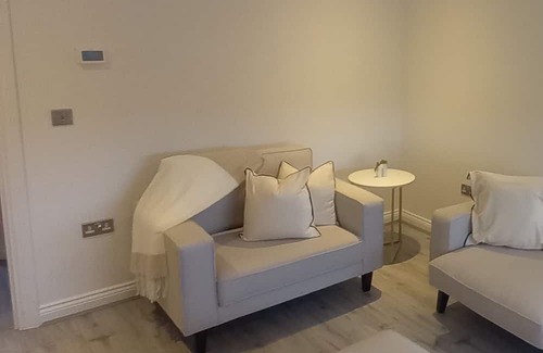 Crawcrook Haus | Beautifully presented 3 bedroom house. 5 miles from Newcastle city centre.