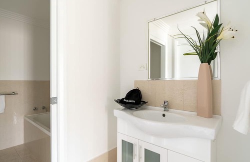 Shellharbour City Centre Wohnung | Mountain Waves - in the heart of shellharbour