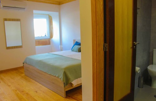 Gois Haus | 5 Minutes From the River Beach, Family Room in Góis in a Quiet Rural Setting