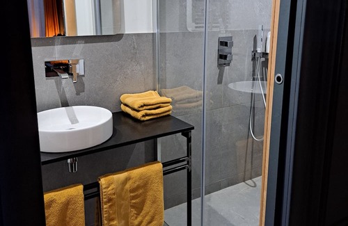 Vieille-Toulouse Wohnung | Studio Design, Terrasse et Belle Vue, Cuisine, Douche à L'italienne no2