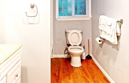 Grass Valley Haus | 1BR Nest in Grass Valley, CA