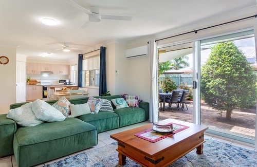 Kinka Beach Haus | The best spot for your next coastal getaway.