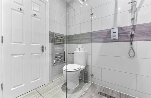 Seven Sisters Wohnung | Serene Escape: Stylish and Cozy 2BR Flat